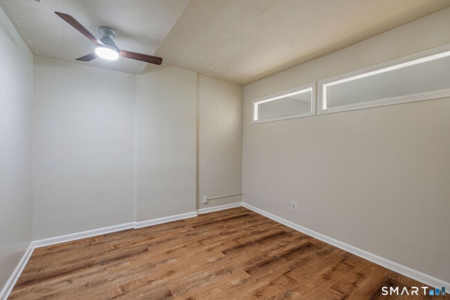 Building Photo - 80 Cartright St