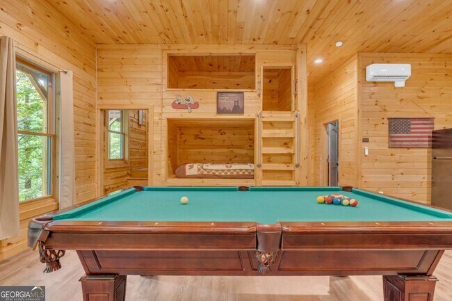Building Photo - 417 Hickory Ridge Dr