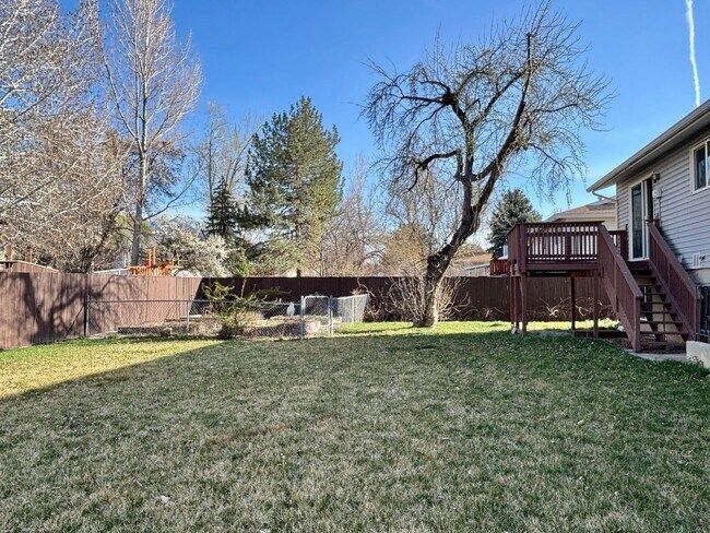 Building Photo - Beautiful Sandy Remodel Near Union Park!