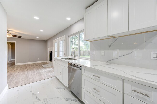 Building Photo - 12215 Monticeto Ln