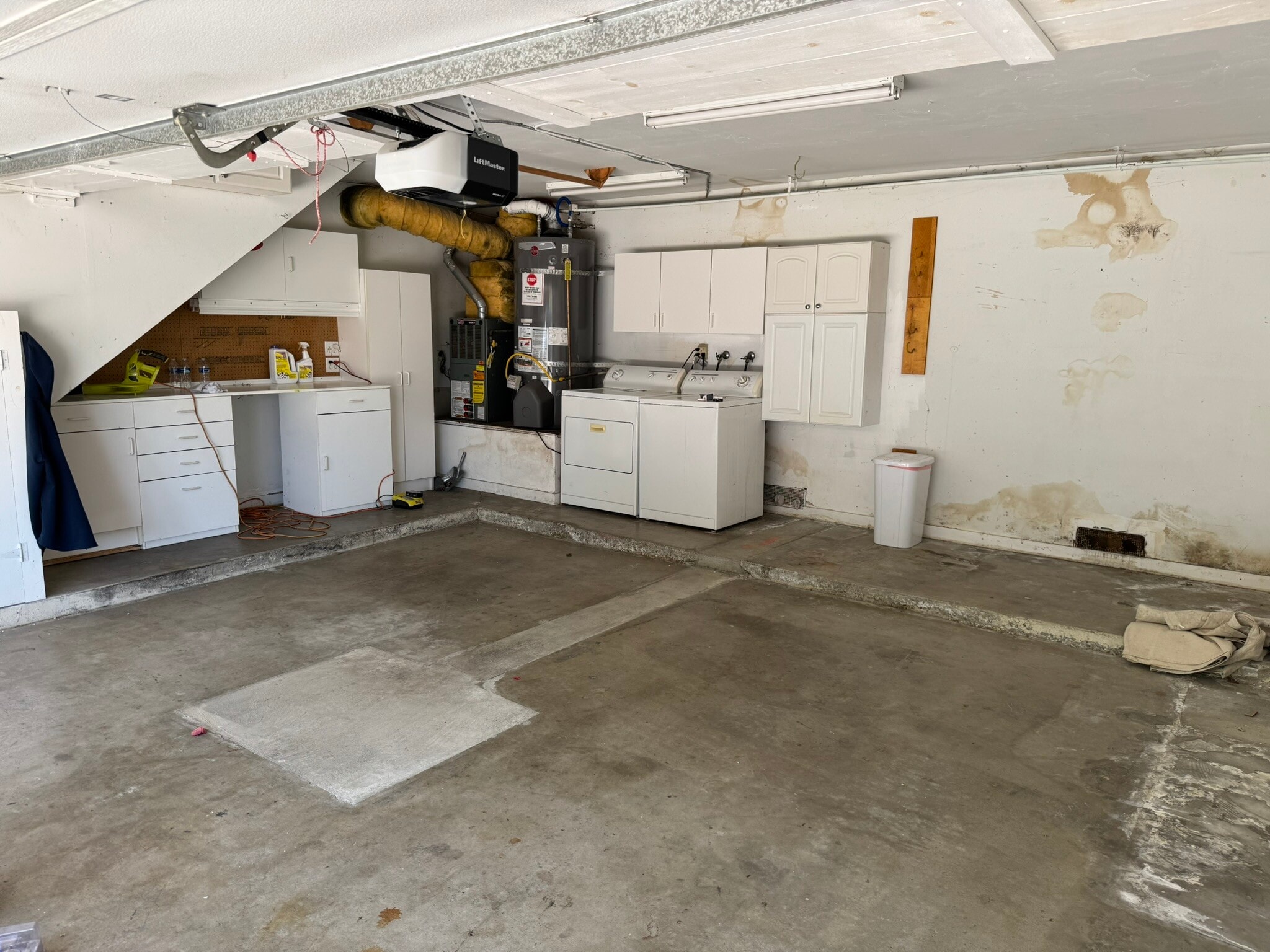 Building Photo - 304 Portland Cir