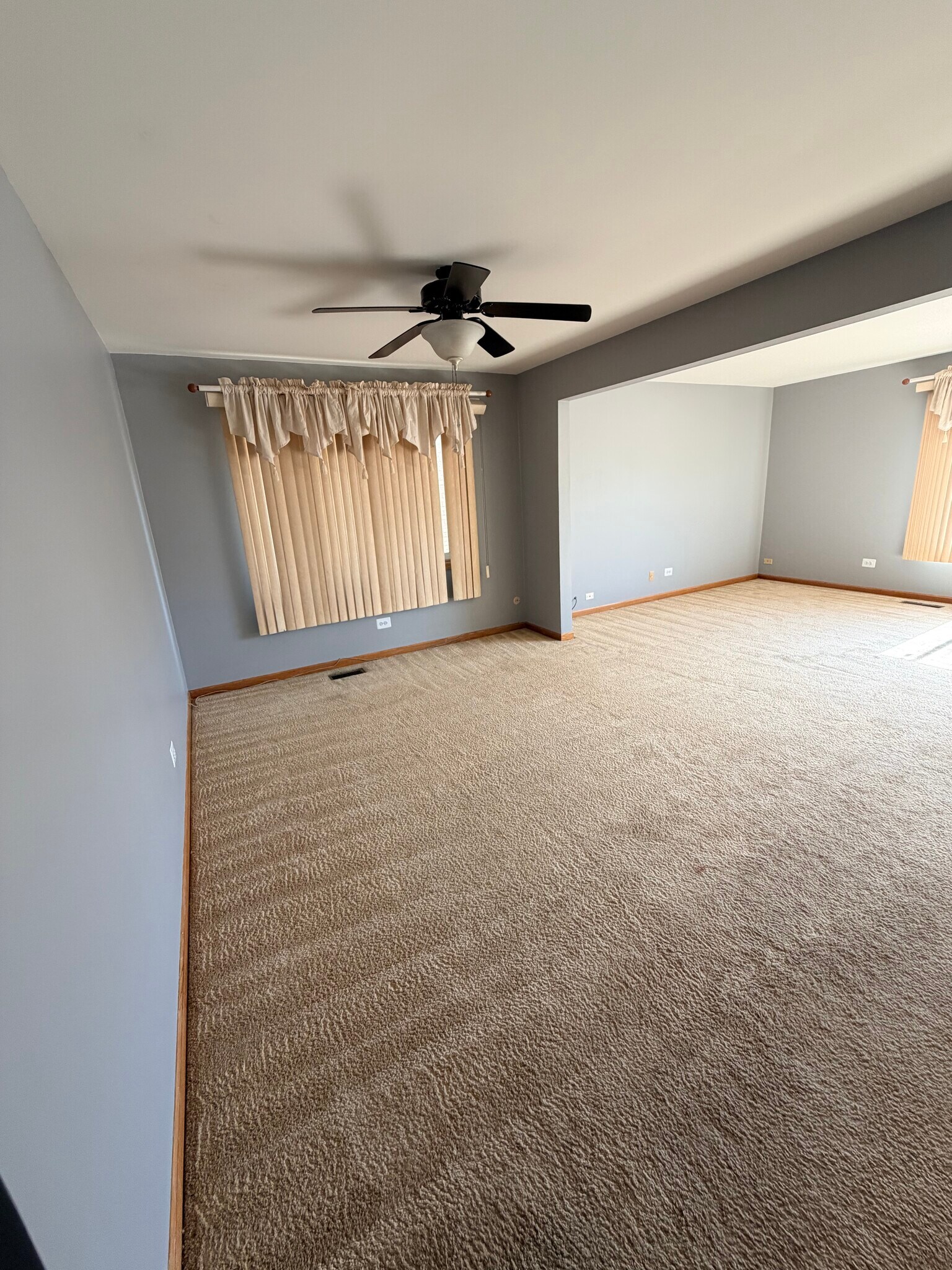 Dining Room - 5030 Carol St