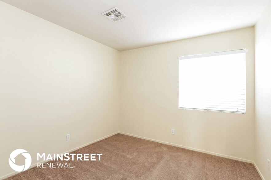 Building Photo - 7441 Tumbling St