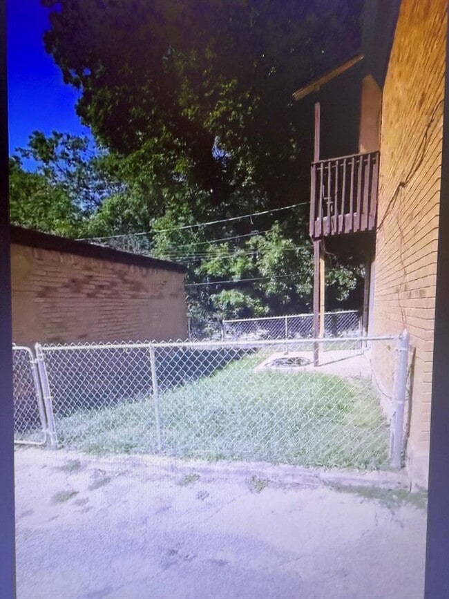 Building Photo - 1103 Marlton St
