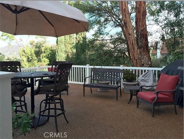 Building Photo - 436 Redwood Dr