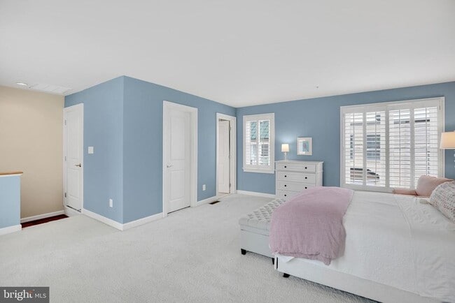 Building Photo - 714 Bracey Ln