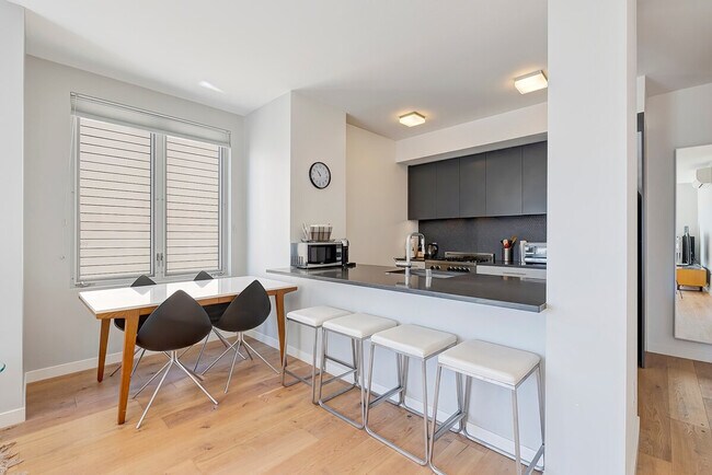 Building Photo - 11 Rose St