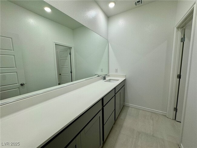 Building Photo - 337 Laurel Peak Dr