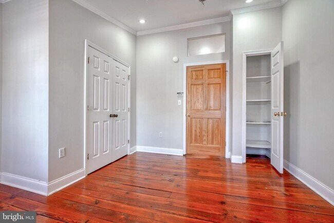 Building Photo - 1412 Battery Ave