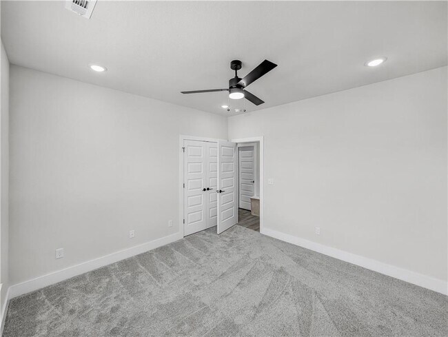 Building Photo - 7962 Teton Trl Ave