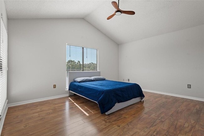 Building Photo - 3127 W Sligh Ave