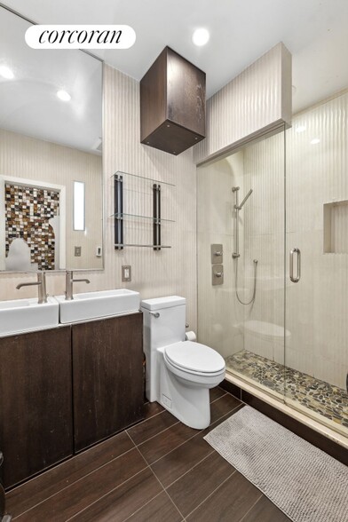 Building Photo - 557 W 159th St