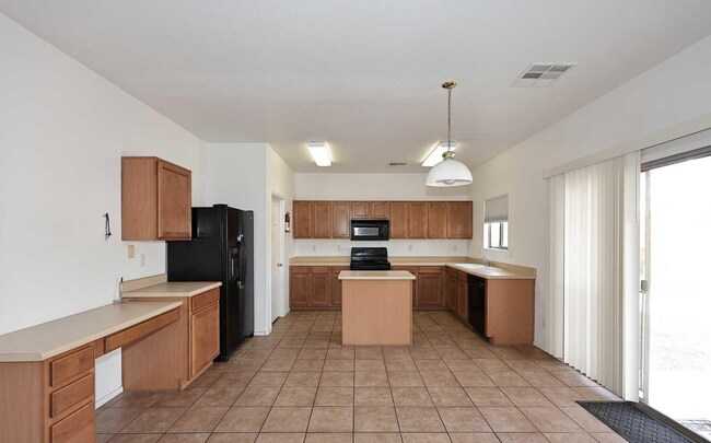 Building Photo - 5608 E Lush Vista View