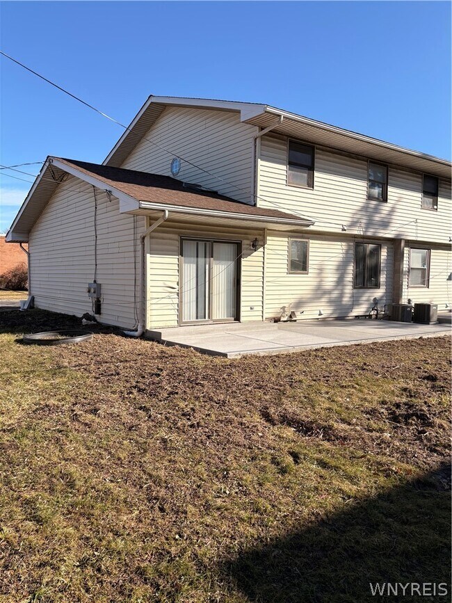 Building Photo - 141 Draden Ln