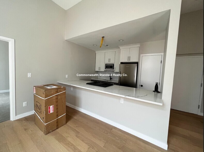 Building Photo - 1661-1663 Washington St. Unit 306