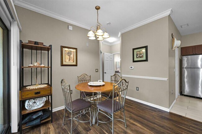 Building Photo - 2141 Portofino Pl