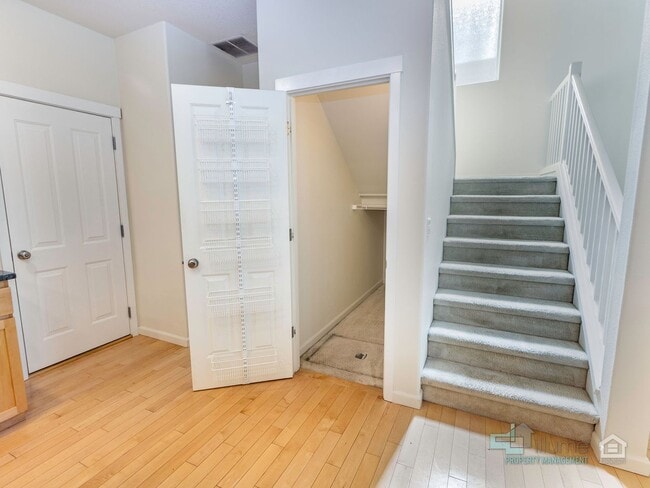 Building Photo - Beautiful 3 Bed/3 Bath Home!