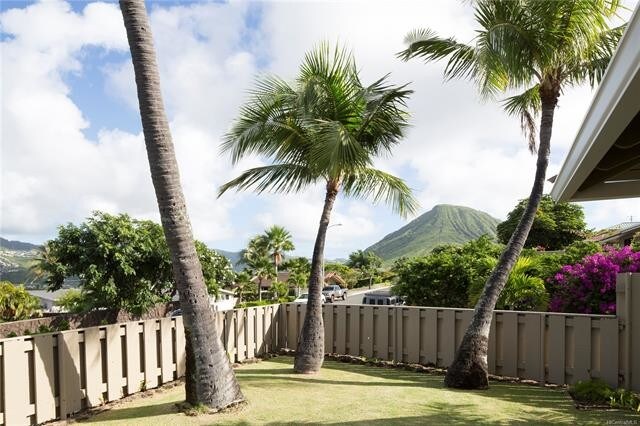 Building Photo - 131 Nawiliwili St