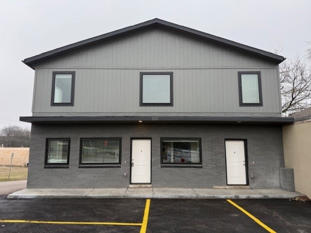 Building Photo - 300 N Independence St