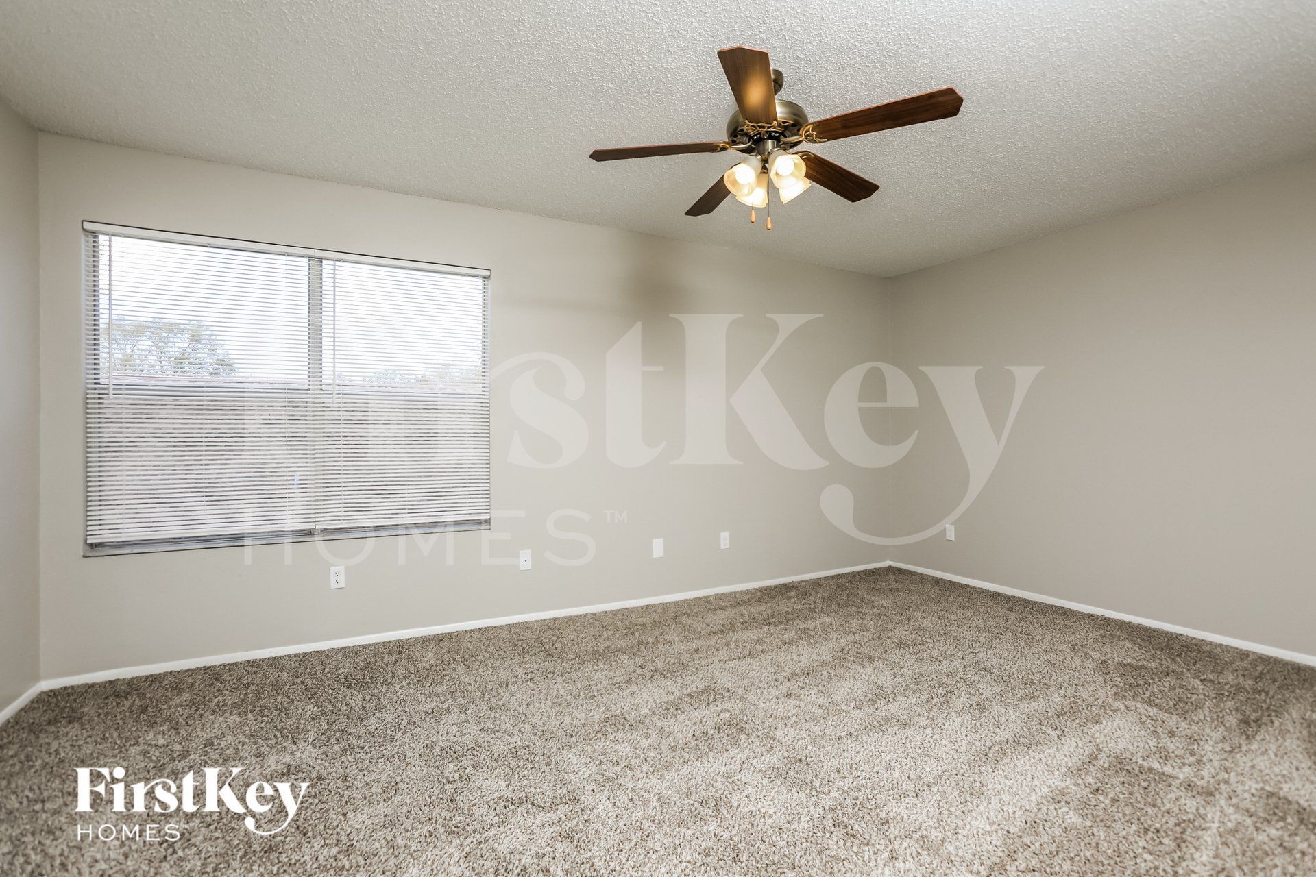 Building Photo - 62 Abbey Hollow Dr