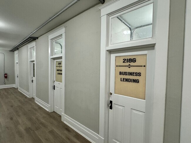 Building Photo - Banker's Loft - Furnished Lofts in Eden