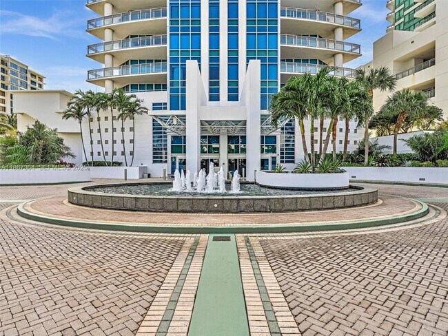 Building Photo - 3535 S Ocean Dr
