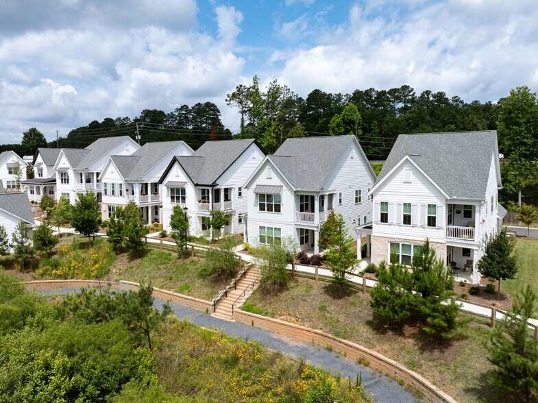 Primary Photo - Hayloft Cottages Suwanee