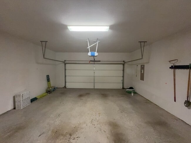 Building Photo - 4027 Snow Goose Trl