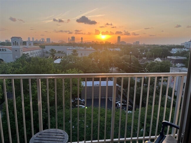 Building Photo - 3600 Montrose Blvd