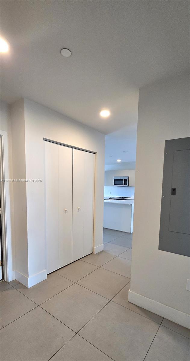 Building Photo - 2535 NE 193rd St