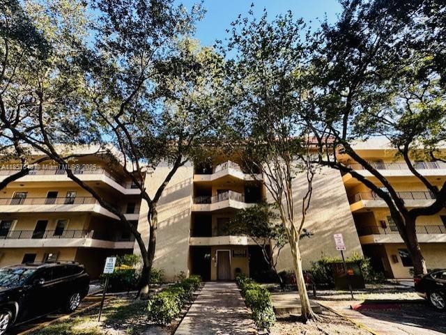 Building Photo - 10501 W Broward Blvd