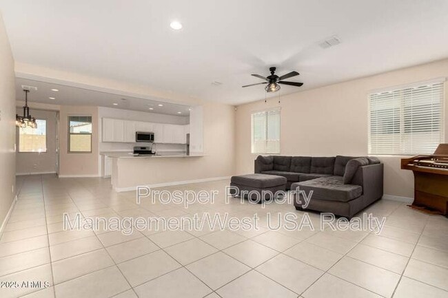 Building Photo - 12324 W Wagon Wheel Dr