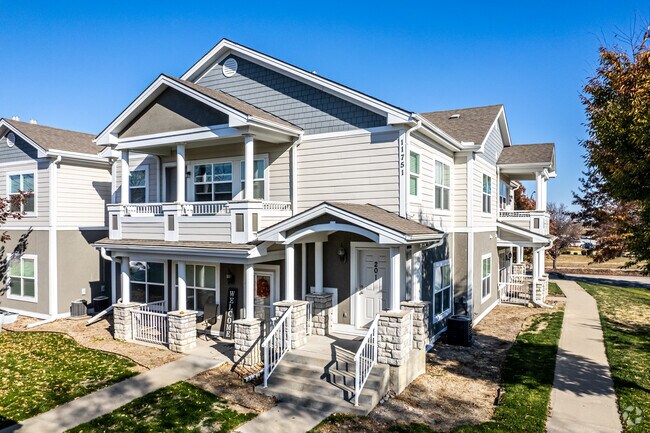 Building Photo - The Village at Sunnybrook