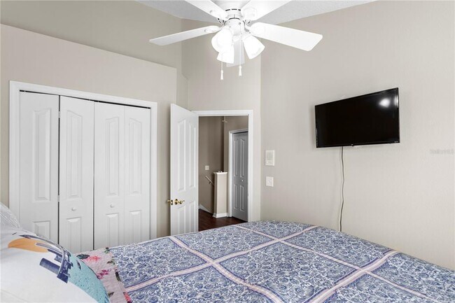 Building Photo - 3023 Pointeview Dr