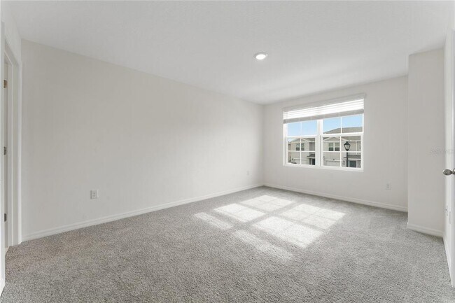 Building Photo - 6594 Leo Ln