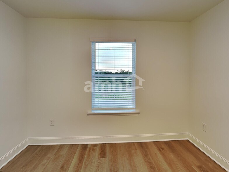 Building Photo - 1578 Aquamarine Dr