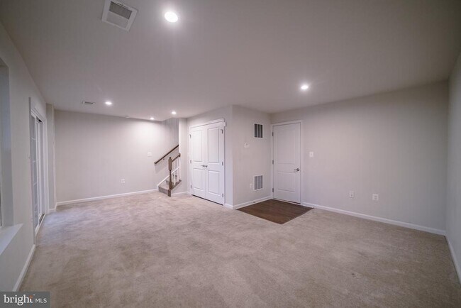 Building Photo - 9816 Cedarmass Cir