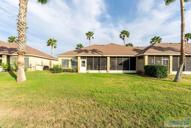 Building Photo - 18 Torrey Pines Dr