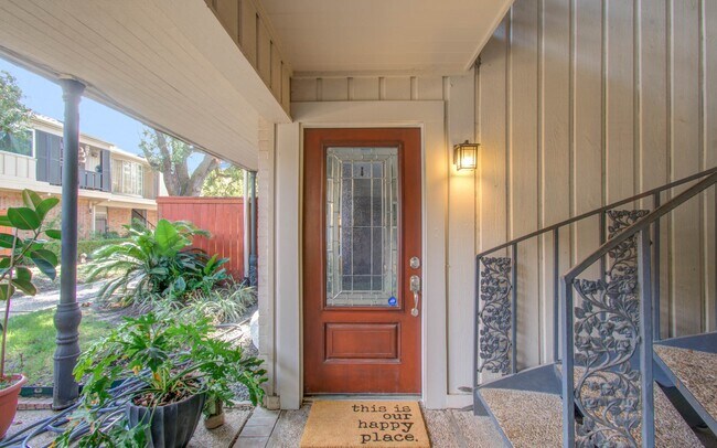 Building Photo - 2575 Marilee Ln