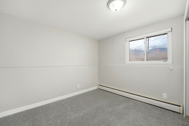 Building Photo - 54 Minden Cir