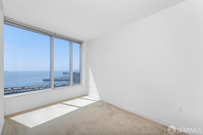 Building Photo - 338 Spear St