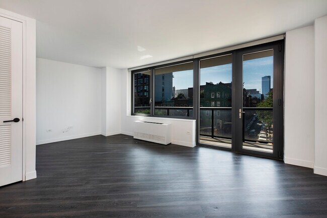 Interior Photo - 250 E Houston