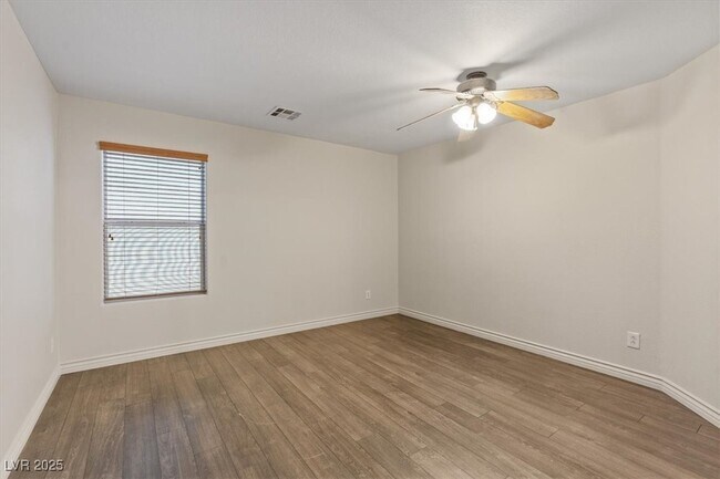Building Photo - 227 Palmarosa St