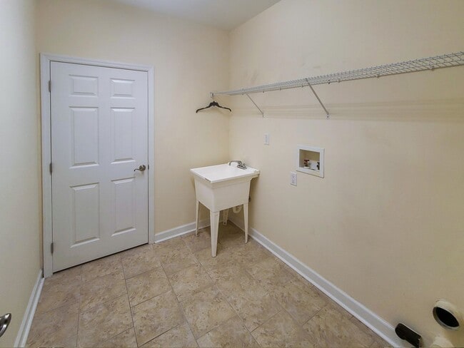 Building Photo - Brookstone Cottages @ Rae's Creek Condo
