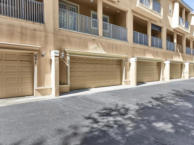 Building Photo - 655 Pensacola Ln