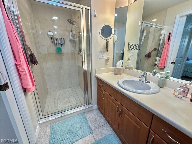 Building Photo - 1133 Van Loon Commons Cir