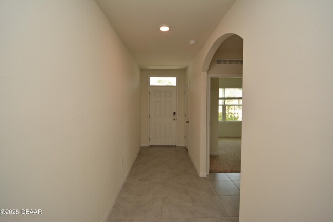 Building Photo - 285 Sunset Point Dr