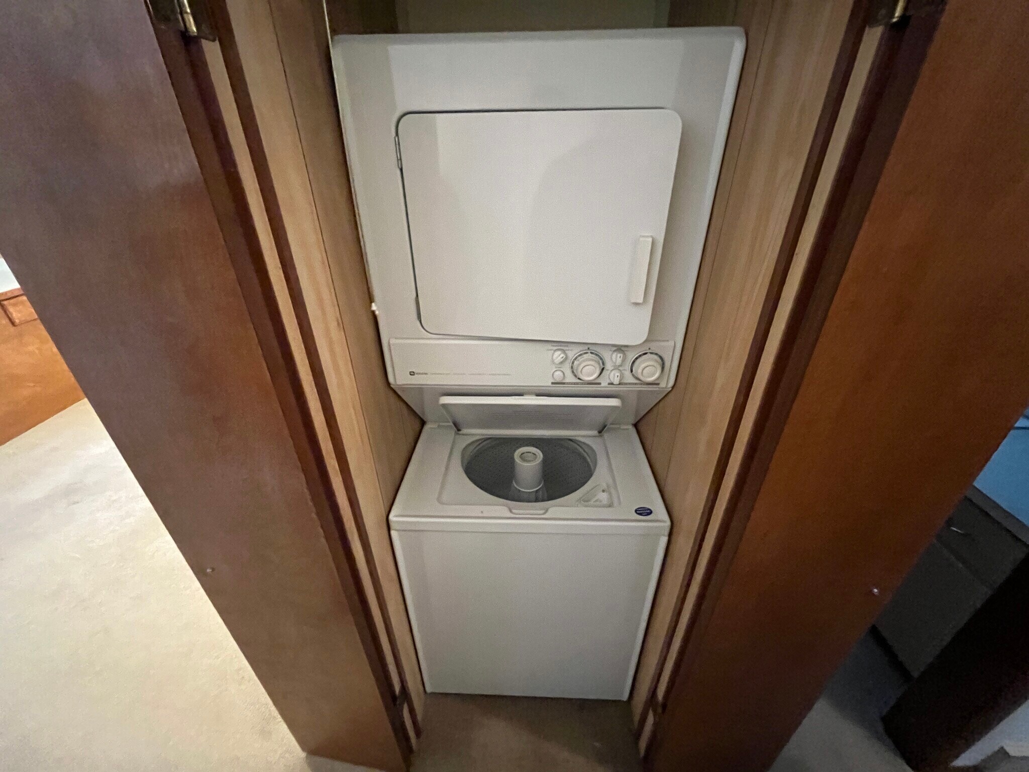 Building Photo - 350 W Mae Rose Ave