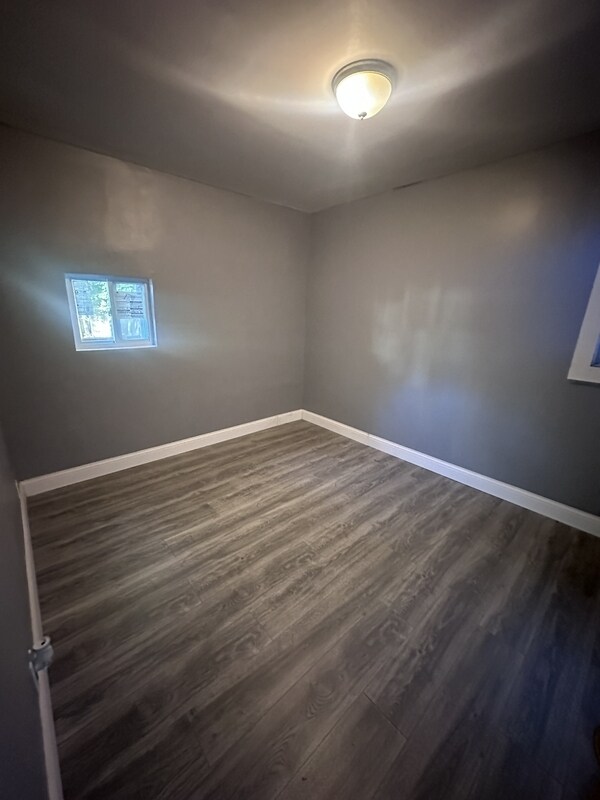 Building Photo - 3816 Archwood Ave