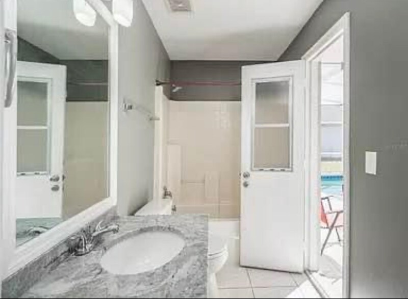 Building Photo - 17406 Woodcrest Way